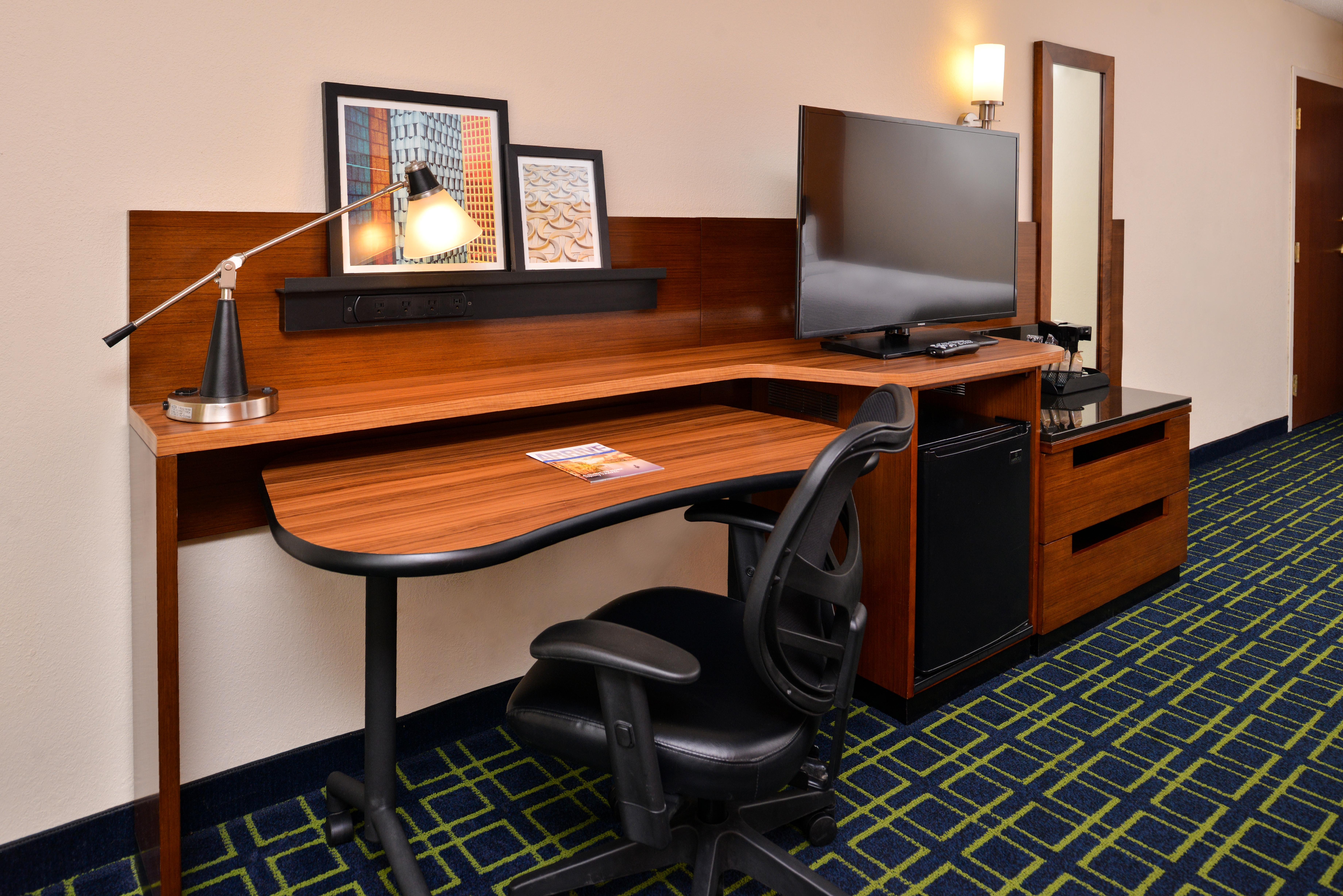 Holiday Inn Express Princeton By Ihg Exterior foto